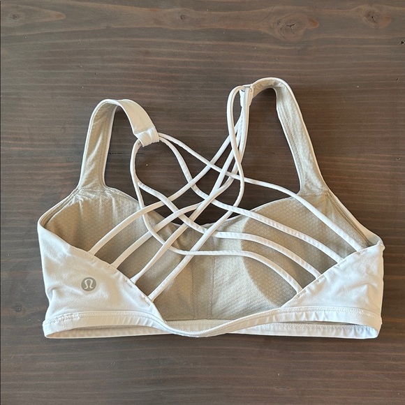 Lululemon free to be wild bra - Picture 2 of 5